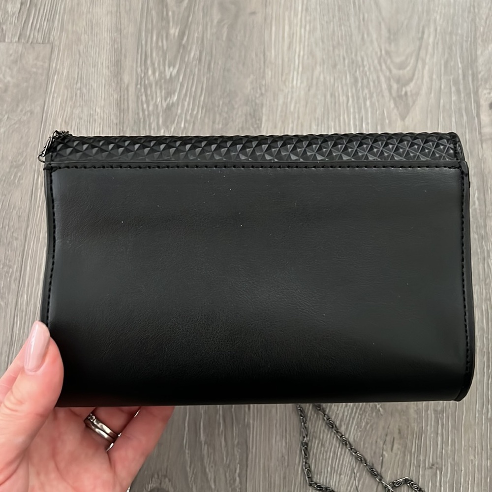 Neiman Marcus bag 🖤 - Picture 7 of 8